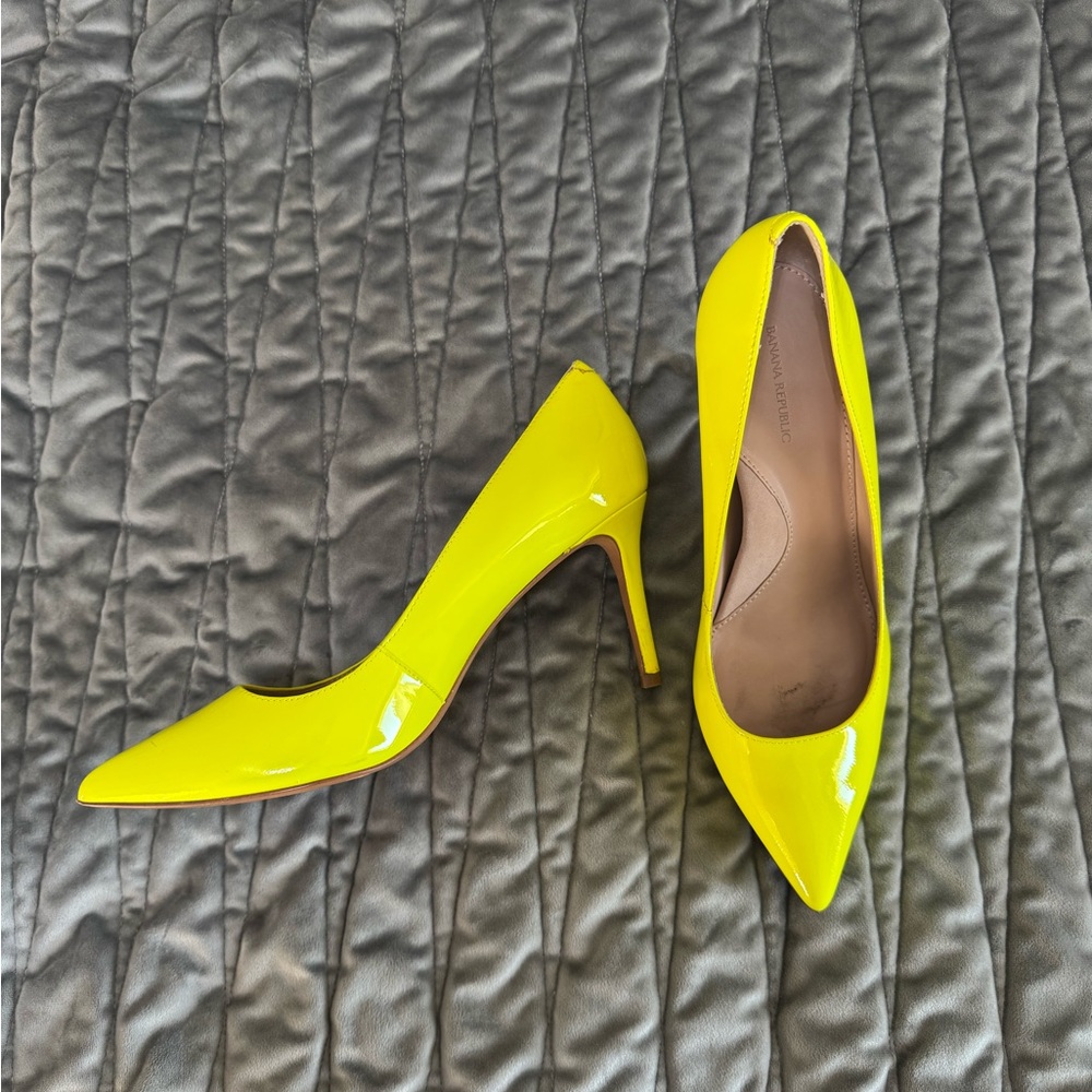 Banana Republic Neon Yellow Heels - Picture 2 of 5